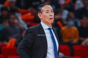 许利民：要利用休赛期提高技战术水平 尽可能挖掘球员的能力