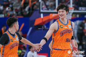 新民晚报:上海男篮,有望登顶? 新民晚报:上海男篮,有望登顶?