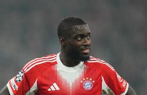 罗马诺：巴黎和英格兰俱乐部曾有意于帕，但球员最终决定留在拜仁