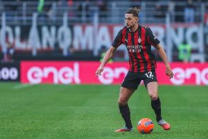 拉比奥特：下半场我们本可以做得更好 最低目标是获得第四