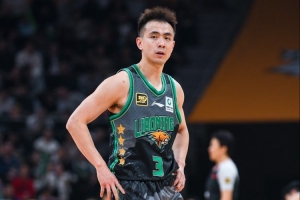 赵继伟生涯抢断总数达893个 超越琼斯来到CBA历史抢断榜第九位