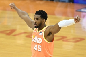 詹宁斯:哈登让骑士成为冠军球队 但米切尔才是队内第一选择