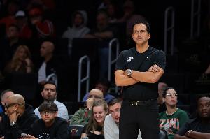 负老鹰！斯波：我能看到球队潜力 但我们应更稳定地坚守球队特质