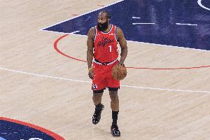 NBC记者：船骑交易谈判严肃进行中 很可能是哈登与加兰的1对1互换