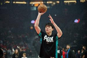 没有获得上场时间！开拓者10人轮换 杨瀚森枯坐一整场冷板凳