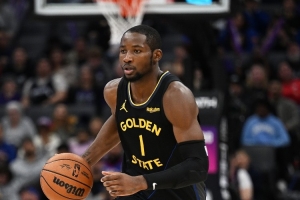 解说：波津能打的话和勇士适配但关键是不常打 勇士一步错步步错