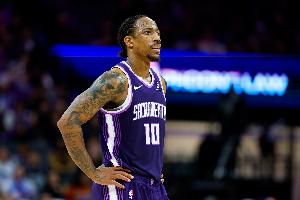 美记：球队暂无计划买断德罗赞 双方也未讨论过此事&可能今夏买断