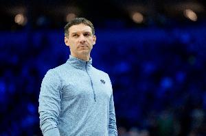 戴格诺特：我们下半场防守做得不错 能从比赛中吸取积极的东西