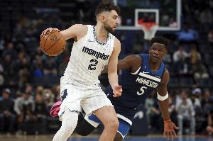 成球队老大了？杰罗姆21分钟高效轰赛季新高28分 另有7助