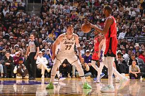 东契奇：我的欢迎来NBA时刻是面对KD 他的天赋和打球方式不可思议