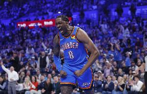 队记：杰伦威被列入每日观察名单 有可能比预期更早复出