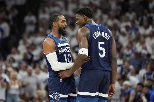 爱德华兹：听说康利还能回来&我真的希望这能发生 我们想要他回来