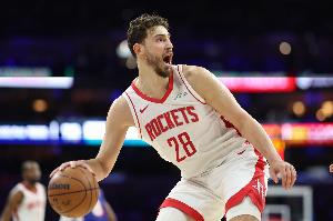 申京：每个人都知道问题所在 我会倾尽全力帮助球队重整旗鼓