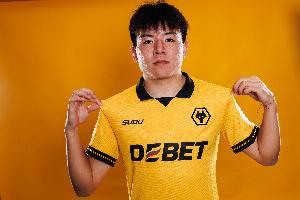 北青：狼队俱乐部倾向让徐彬尽量多打英甲，会为其优化训练计划