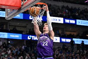 难挽败局！菲利波夫斯基9中5拿到15分17板 其中8前场篮板