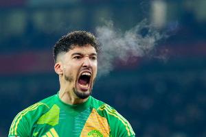 英媒：贝西克塔斯有意巴延德尔，若曼联出售他希顿将成二门