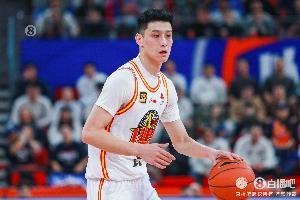 可惜绝平三分不中！栾利程替补16中7拿下18分3助1断