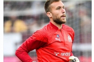 特狮受伤！记者：赫罗纳免签30岁门将鲁本·布兰科达成协议