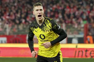 图片报：多特希望留住施洛特贝克，甚至愿意在合同中加入解约条款