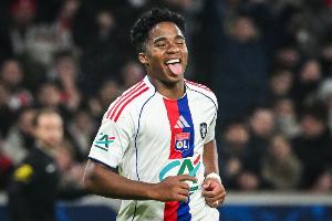 一个好汉7个帮！法媒：恩德里克在里昂有私人厨师摄影师等7人团队