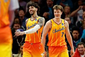 豪取9连胜！2026年以来 黄蜂取得14场胜利 和绿军并列联盟最多