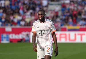 多位名宿：于帕被经纪人施压 想签同等水平中卫会比续约花费更高