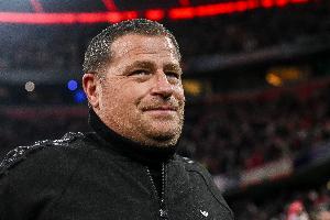 埃贝尔谈金玟哉落选名单：不一定未来几场都这样，主力也可能落选