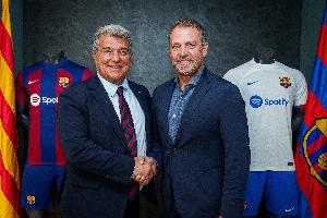 世体：拉波尔塔在体育和经济上取得显著成就，这是他竞选最大优势