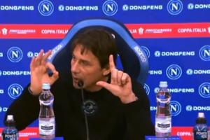 致敬穆帅？孔蒂：我2年2冠，以后发布会比2根手指回应那些0冠的人